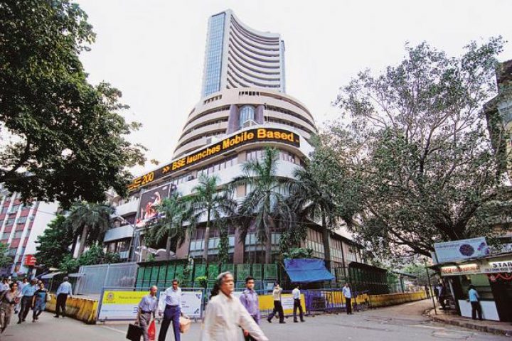 Closing bell: Sensex breaks losing streak, closes 123 points up, Nifty above 9,750