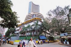 Closing bell: Sensex rises 400 points, Nifty near 10,450, banking stocks gain