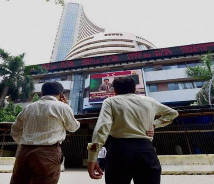 Market Live: Sensex recovers opening losses, midcaps extend gains; fertiliser stocks rally