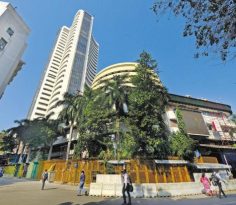 Sensex, Nifty maintain uptrend; Vakrangee locked in 5% lower circuit