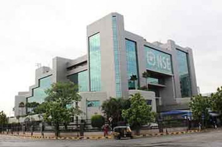Nifty trades above 10,400 mark; Tata Motors, ONGC stocks lead