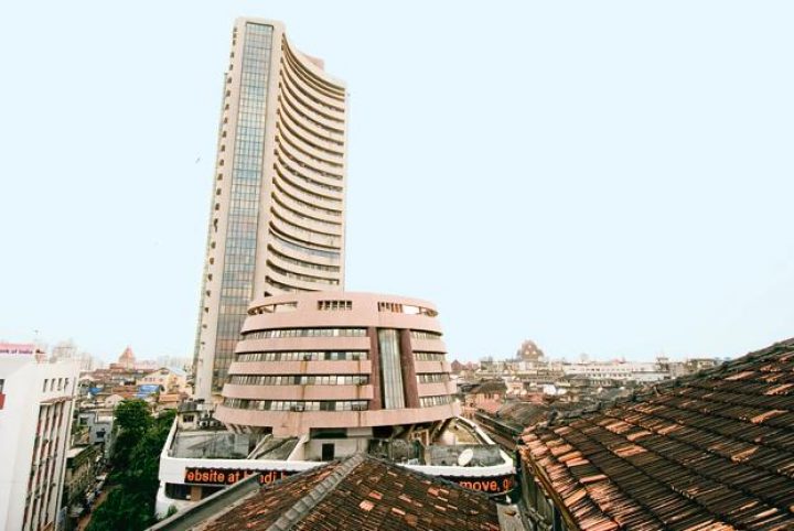Market Live: Sensex, Nifty up, Dr Reddy’s shares drop 5% over regulatory concern