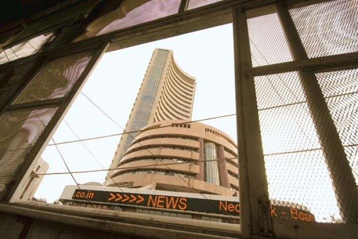 Opening bell: Asian markets open higher; JSW Steel, Union Bank, M&M in news