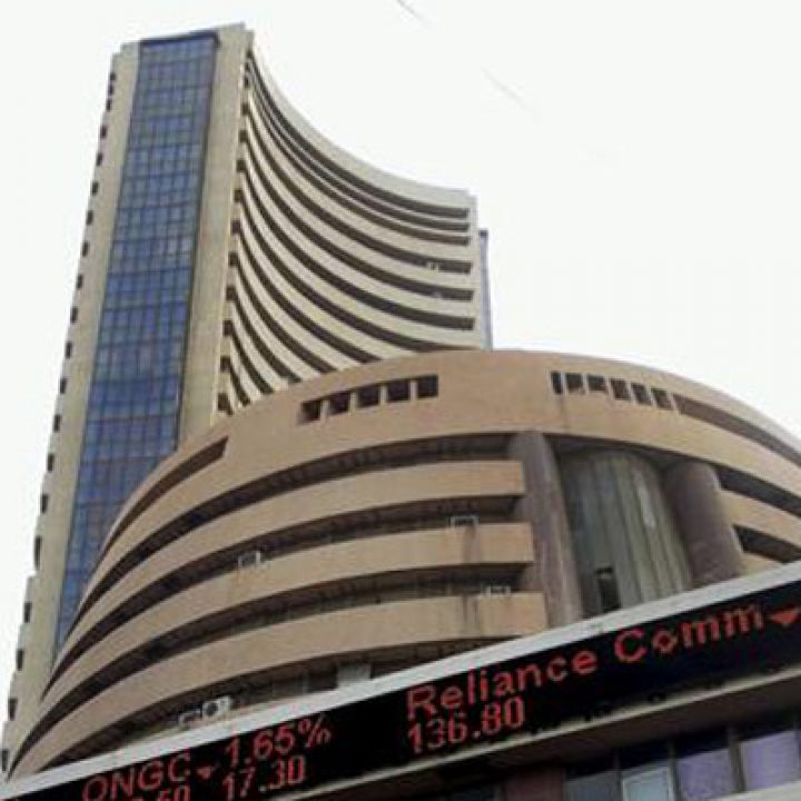 Live Stock Market Updates: Nifty holds 10K; Metal stocks shine