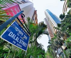 Sensex continues to trade lower, Nifty holds on to 10,900; Airtel up 2%